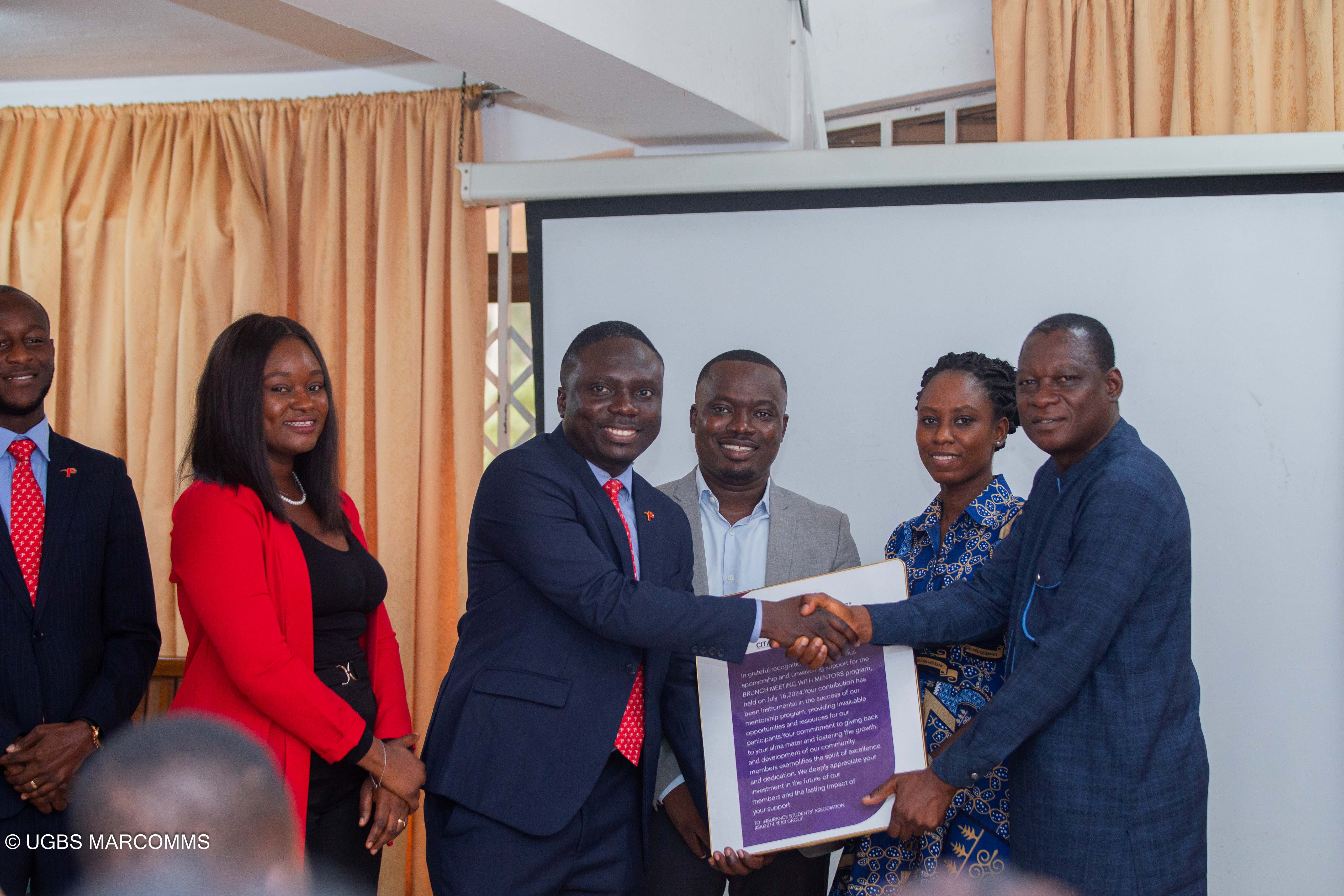 UGBS Insurance Students Hold Brunch Meeting with 2024 Alumni Group